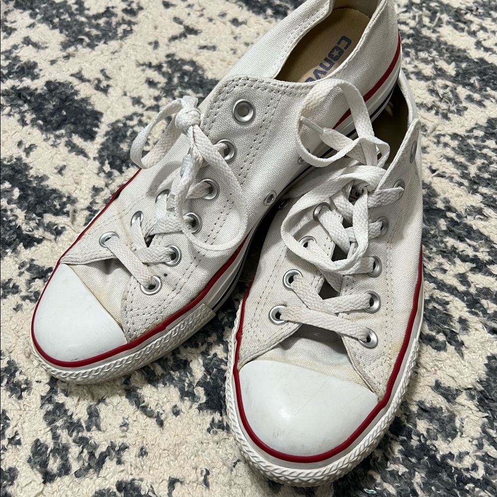 White Low Top Converse Wms Sz 9 Mens Sz 7